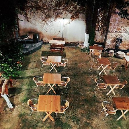 Otel Wood House Antalia Esterno foto