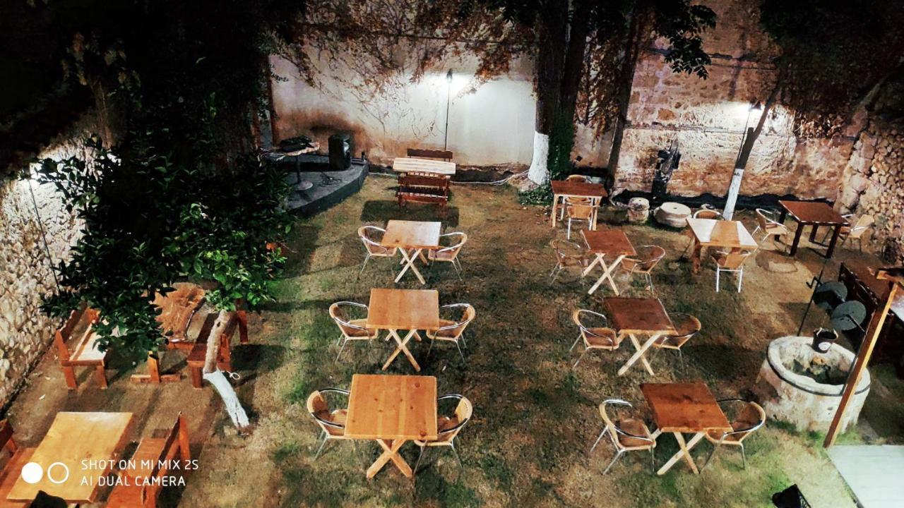 Otel Wood House Antalia Esterno foto