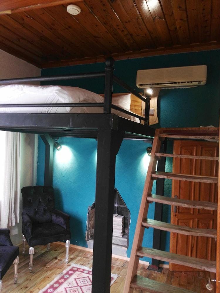 Otel Wood House Antalia Esterno foto