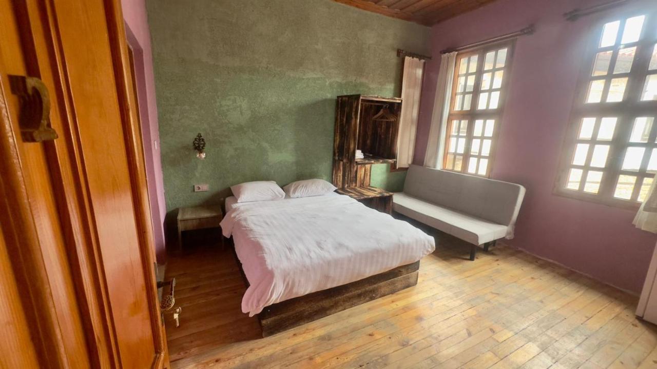 Otel Wood House Antalia Esterno foto