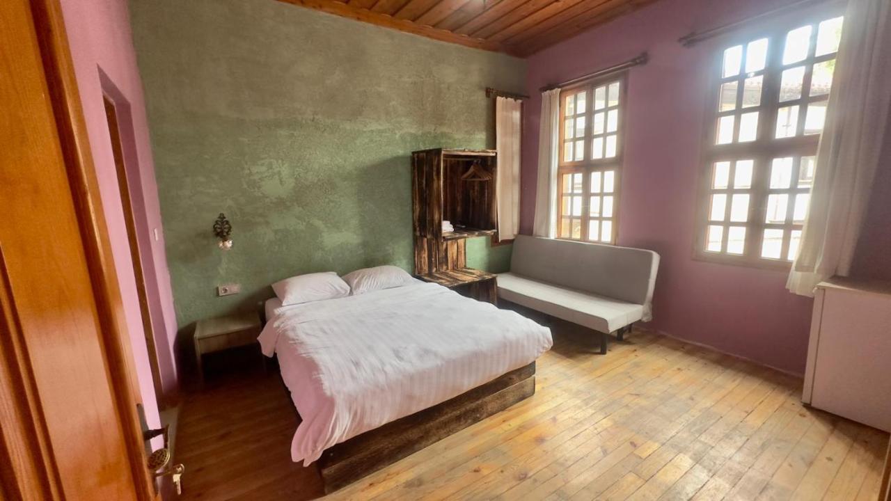 Otel Wood House Antalia Esterno foto