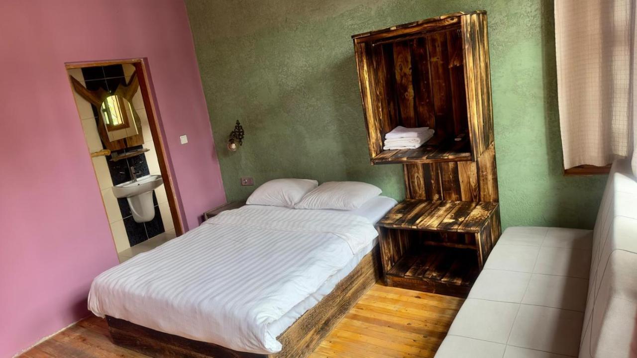Otel Wood House Antalia Esterno foto