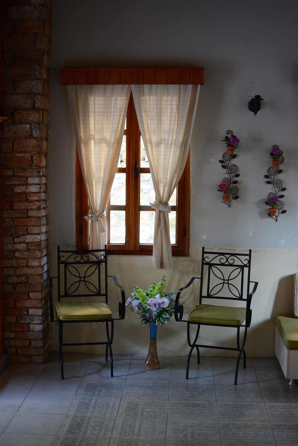 Otel Wood House Antalia Esterno foto
